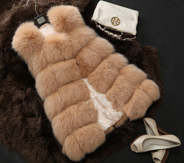 khaki_fur_vest