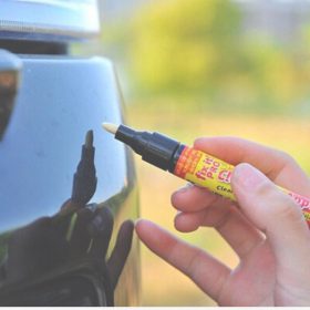 Scratch Repair Pen in action