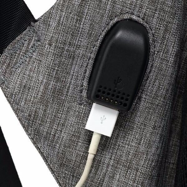 pagbiyahe_backpack_charging_port