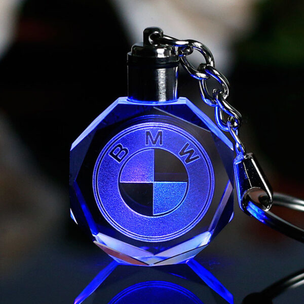 Customized Car Logo Keychain Laser Engraved Crystal Keyring Styling Keychain na may Makukulay na LED Light Souvenir Regalong 28.jpg 640x640 28