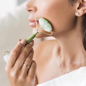 Jade Facial Massage Roller - image 2