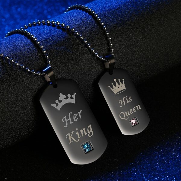 AZIZ BEKKAOUI Black Stainless Steel Couple Necklaces Iyang King His Queen Crown Tag Pendant Necklace nga adunay 1