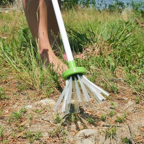My Critter Catcher Long Handled Insect Grabber Travel Eco Friendly Catch Release Spiders and Insects 3