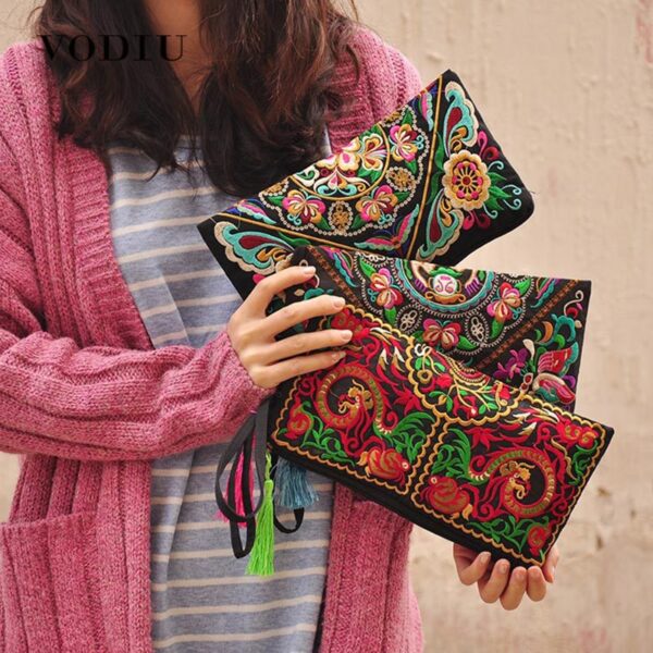 Women Ethnic National Retro Butterfly Flower Bags Handbag Coin Purse Embroidered Lady Clutch Tassel Small Flap