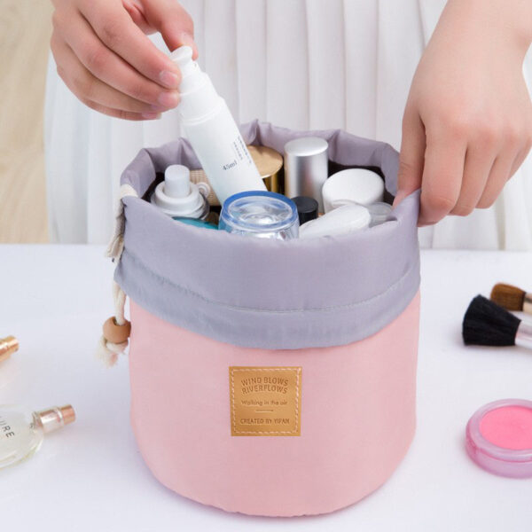 Kualitas Tinggi Tahan Air Barel Perjalanan Tas Kosmetik Tas Kosmetik Nylon Wash Bag Dressing Box Storage Bag