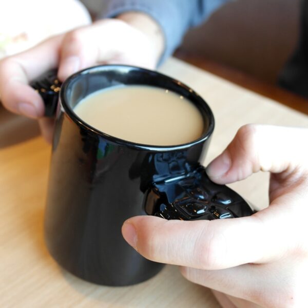 1 Pcs Creative Gamepad Cup personalized shape coffee milk Boy Game Over mugs Gamepad Controller Coffee 3