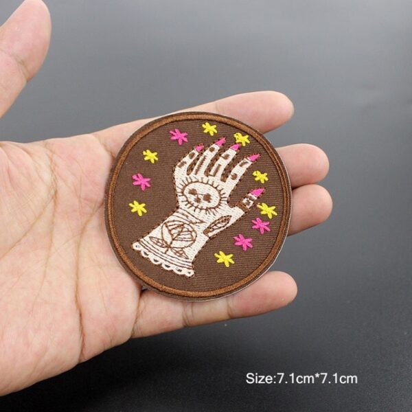 Fashion cool UFO Alien patches Pagborda iron sa pagtahi alang sa sinina Patches Round Badge sticker sa 5..jpg 640x640 5