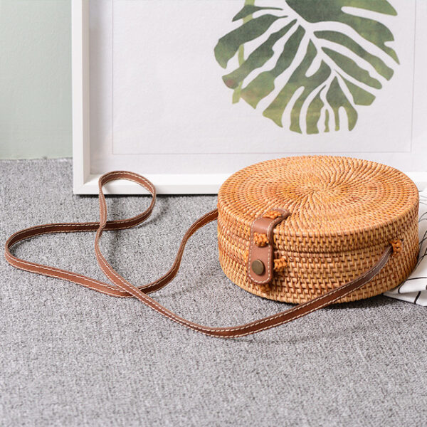 Bali Vintage Handmade Crossbody skórzana torba Okrągła torba plażowa Dziewczęce koło Torba rattanowa Mała czeska