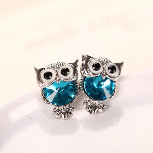 Crystal Owl Earrings - Image 9