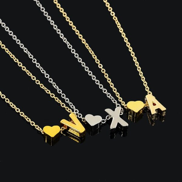 Collana iniziale con cuore minuscolo e delicato, collana con lettera personalizzata, nome gioielli per accessori da donna, regalo per la fidanzata 3