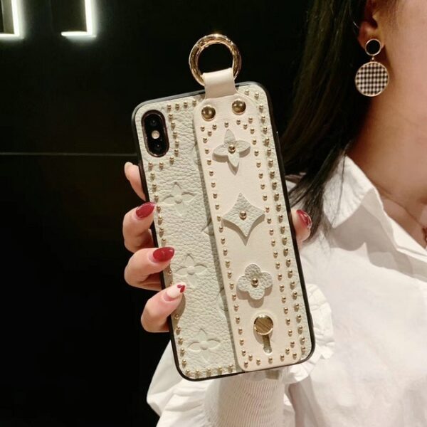 New rivet fashion phone case cover for iphone 7plus 8plus 6Splus 6 7 8 X XS 5.jpg 640x640 5