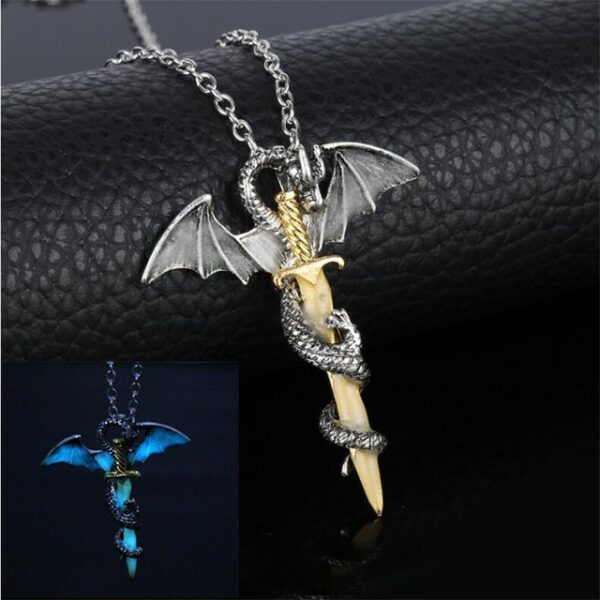 Luminous Jewelry Dragon Sword Pendant Necklace Game Of Throne Neck lace Glow In The Dark