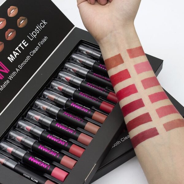 ម៉ាក Maquiage 12pcs lot lip kit matte ក្រែមលាបមាត់មិនជ្រាបទឹក មានជីវជាតិ Velvet lip stick ពណ៌ក្រហម Tint