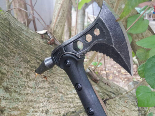 FBIQQ Tactical Axe Tomahawk Army Outdoor Hunting Camping Survival Machete Axes Lima Mea Paahana Ahi Axe Hatchet 4