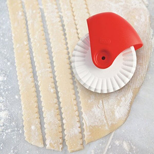 Pastry Cuter Rolling Wheel Decorator Aron Masiguro ang Hamis nga Pagputol sa DIY Rust Proof Manual Noodle Cutter Knife