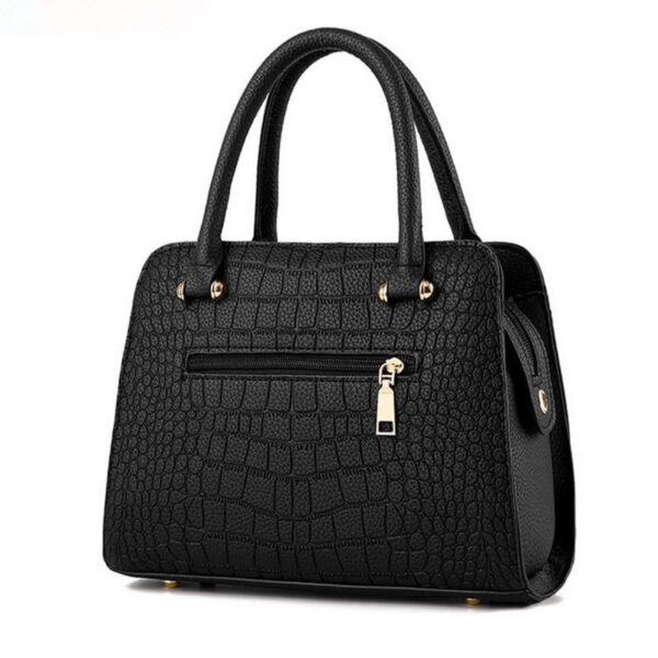 woman fashion Crocodile leather V letters Designer Handbags Luxury quality Lady Shoulder Crossbody Bags fringed Messenger 2