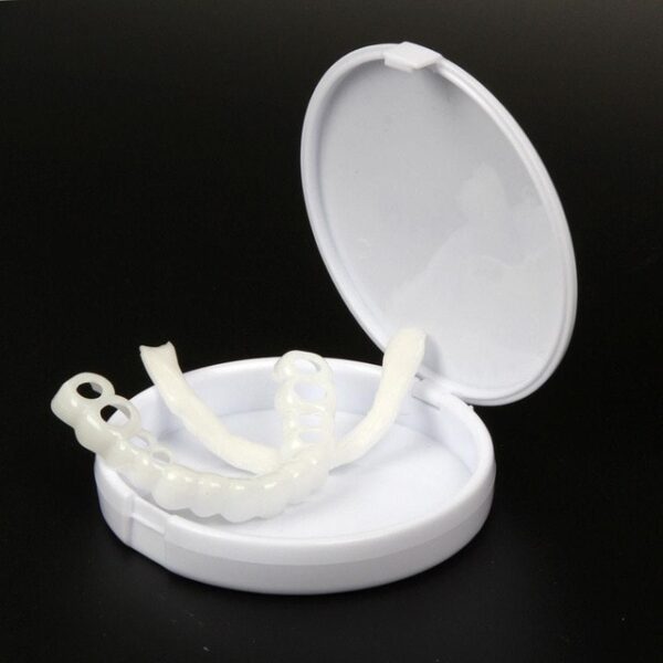 XY Наваротнае адбельванне зубоў на вокладцы Perfect Smile Comfort Fit Flex Teeth