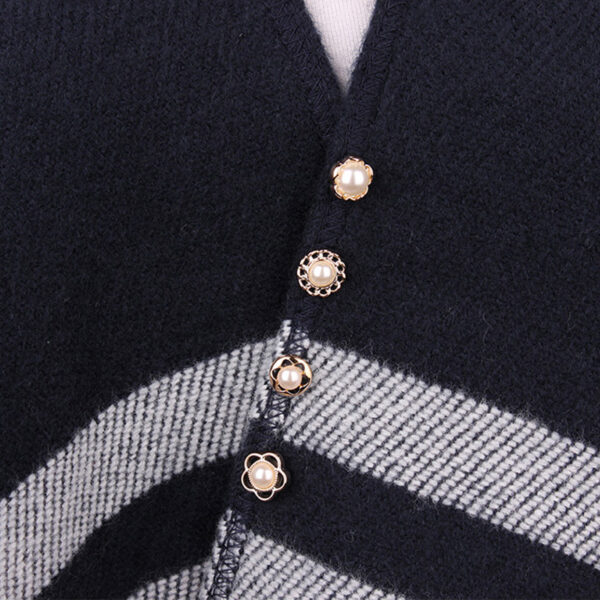 10pcs lot Imitation Pearl Circle Brooch Pins PU Button Women Trendy Metal Sweater Collar Hijab Pin 4