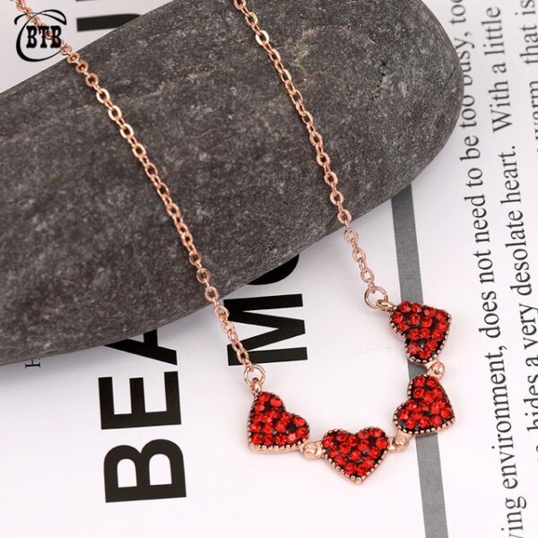 Necklace Heart shaped Crystal Necklace Chain Clavicle Sweater Chain Women Heart Rhinestone Can Open Pendant