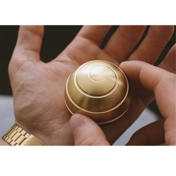 New Desktop Decompression Rotating Spherical Gyroscope Desk Toy Metal Gyro Optical Illusion Flowing Finger Toy For 2