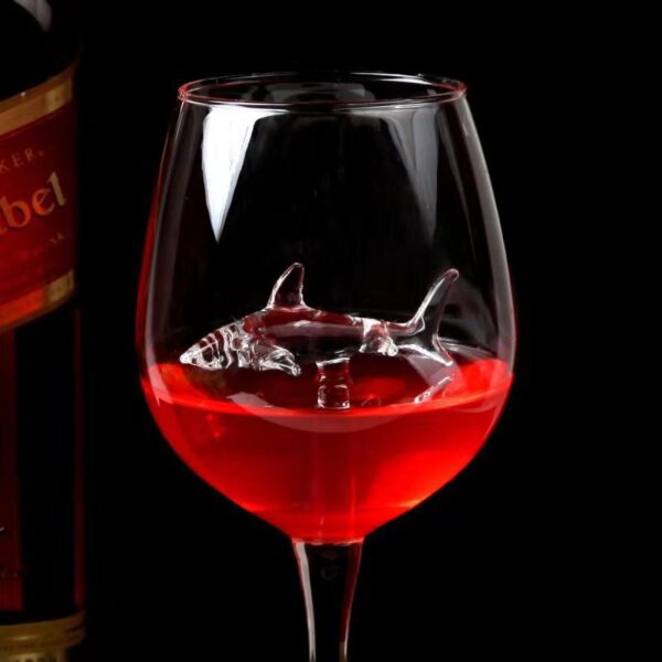 Built in Shark Wine Glass New Design Goblet Whiskey Glass Dinner Decorate Handmade Crystal For Party