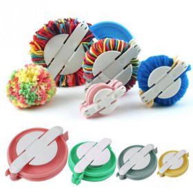 DIY Pom Pom Mat Kit - image 1