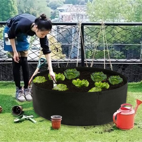 Met stof verhoogd plantbed