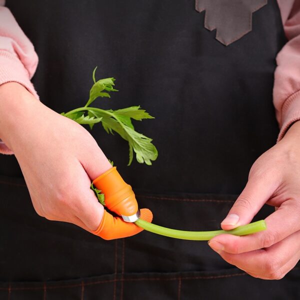 Silicone Finger Protectors Fingerstall with Blade For Vegetable Fruits Kitchen Harvest Sharp Thumb Finger Knife Garden 4