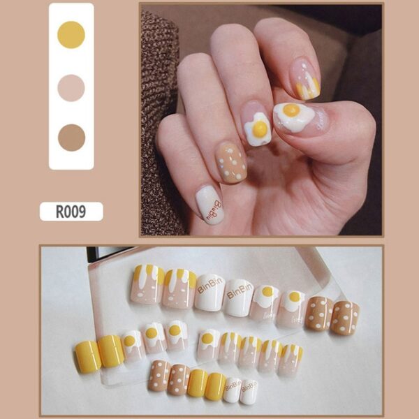 24pcs Set Karikatür Desen Kısa Sahte Çiviler Çilek Haşlanmış Yumurta Yaz Sahte Tırnak Kızları Nail Art 8.jpg 640x640 8