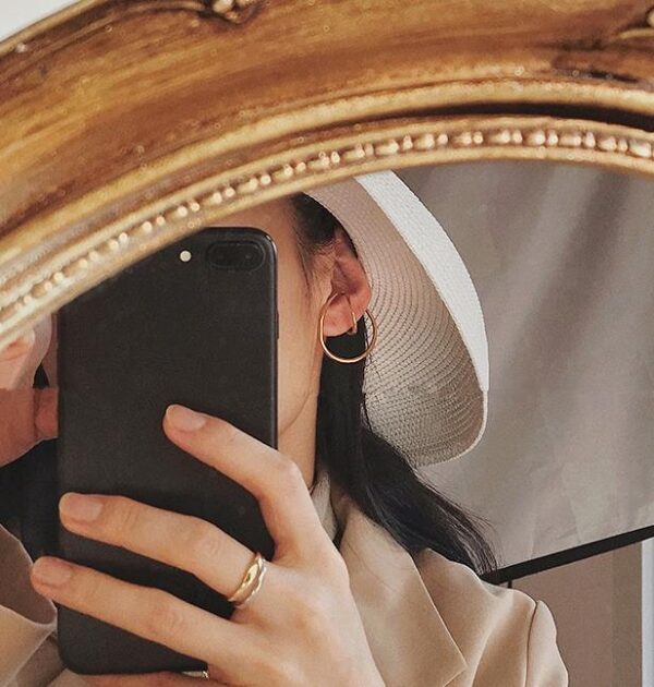 AOMU 2020 New Design Trend Simple Geometric Distortion Irregular Curve Clip Earrings for Women Girl Ear 4