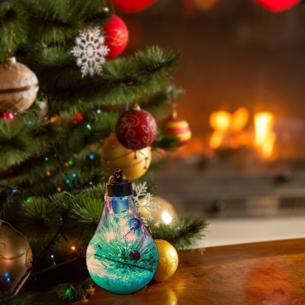 4 nové LED dekorace Transparentní vánoční koule Festival přívěsek Dárková dutá koule pro vánoční strom dekorace 1