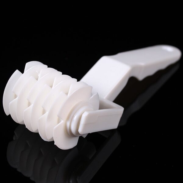 1pc Plastic Baking Tool Pull Net Wheel Knife Lattice Roller Cutter For Dough Cookie Pie Craft 5