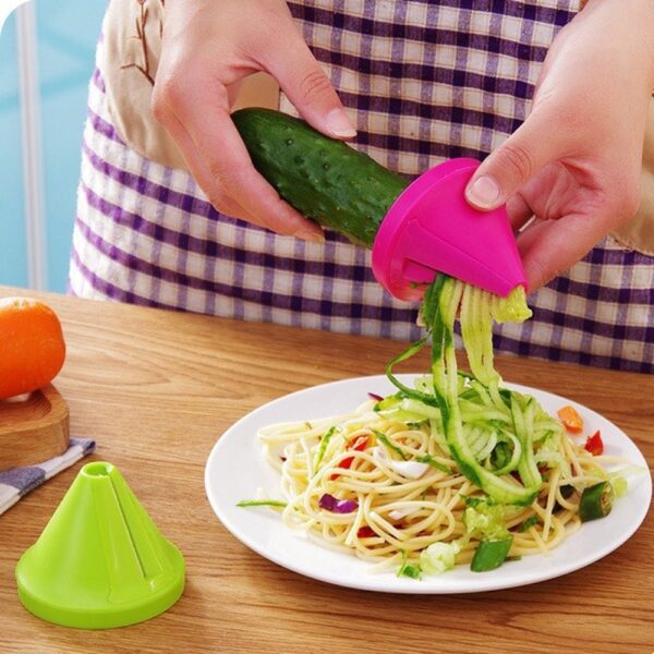 Herramientas de cocina Accesorios Gadget Embudo Modelo Cortadora en espiral Dispositivo de trituración de verduras Ensalada de cocina Zanahoria 1