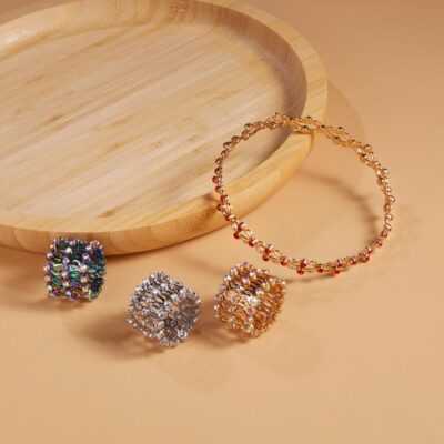 2 In 1 Magic Retractable Ring Bracelet Creative Stretchable Twist Folding Ring Crystal Rhinestone Bracelets Women 1 1