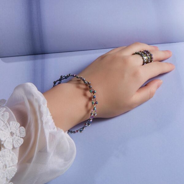2 In 1 Magic Retractable Ring Bracelet Creative Stretchable Twist Folding Ring Crystal Rhinestone Bracelets Women 4