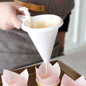 Adjustable Frosting Candy Funnel - image 3