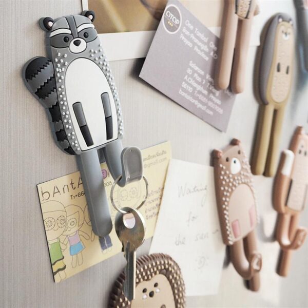 Cute magnetic hook removable refrigerator sticker refrigerator message magnet jacket hanger key ring storage hook Animal 4