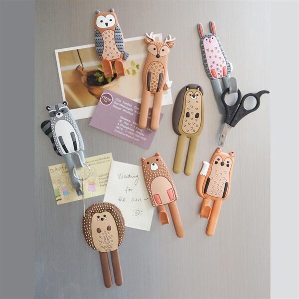 Cute magnetic hook removable refrigerator sticker refrigerator message magnet jacket hanger key ring storage hook Animal