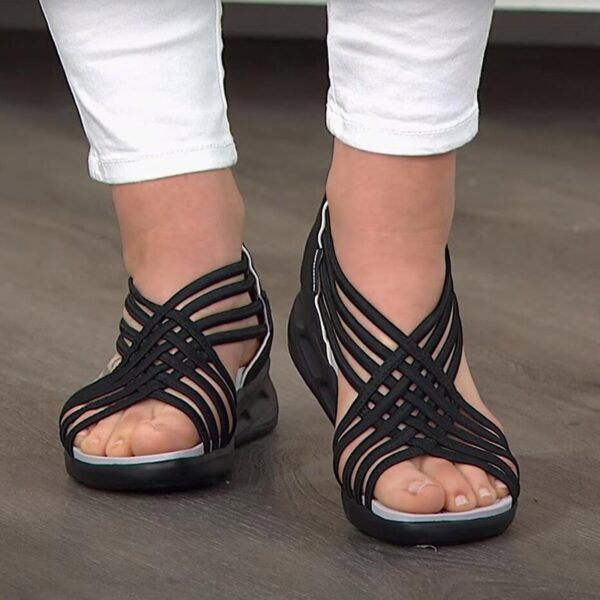 Ljetne ženske sandale Nove mješovite casual leževe klinove Ženske cipele Peep Toe Slip On Fashion Comfort 1