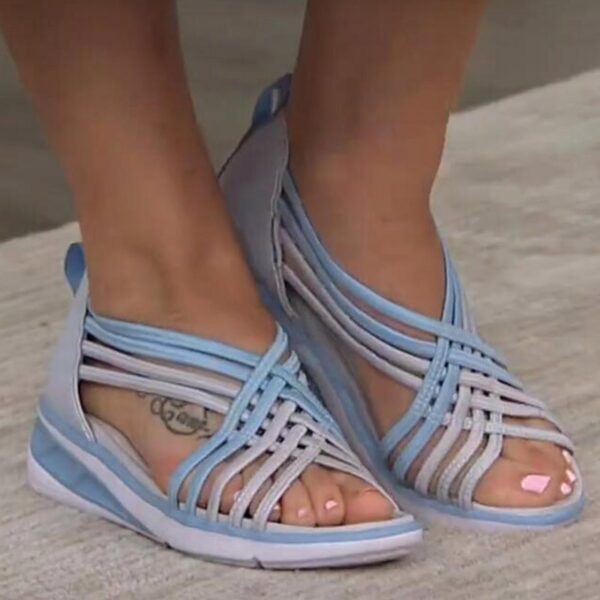 Ljetne ženske sandale Nove mješovite casual leževe klinove Ženske cipele Peep Toe Slip On Fashion Comfort 4