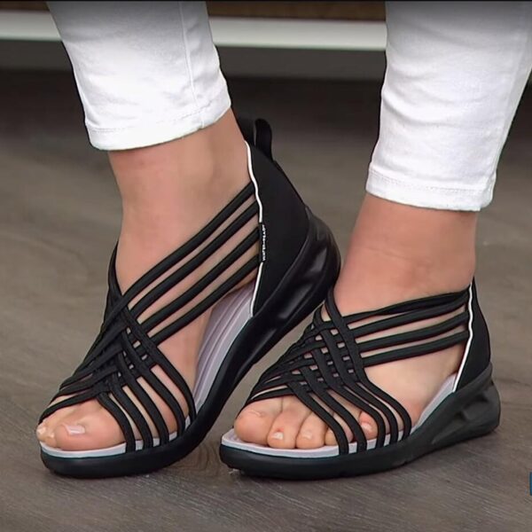 Ljetne ženske sandale Nove mješovite casual leževe klinove Ženske cipele s kratkim šaltericama na modnoj udobnosti