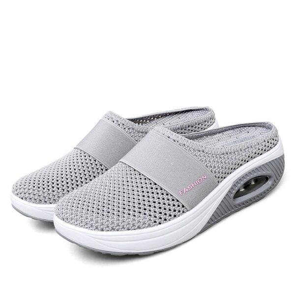 Women Slippers Sandals 2021 Summer Platform Beach Slippers Women Breathable Mesh Flat Shoes Women Flip Flops 2.jpg 640x640 2