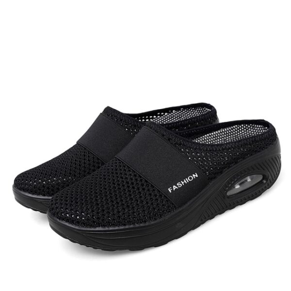 Women Slippers Sandals 2021 Summer Platform Beach Slippers Women Breathable Mesh Flat Shoes Women Flip Flops.jpg 640x640