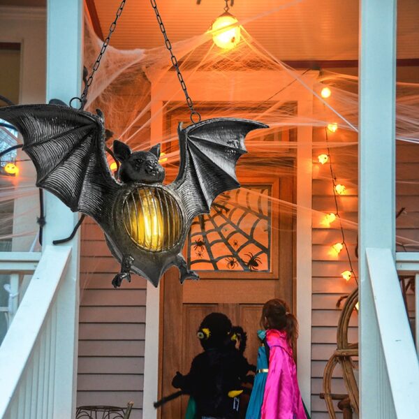 BIEMLERFN Halloween Bat Hanging Light Horror Theme Party na -enye ihe nkwado resin bat maka ụlọ ịchọ mma Halloween 2