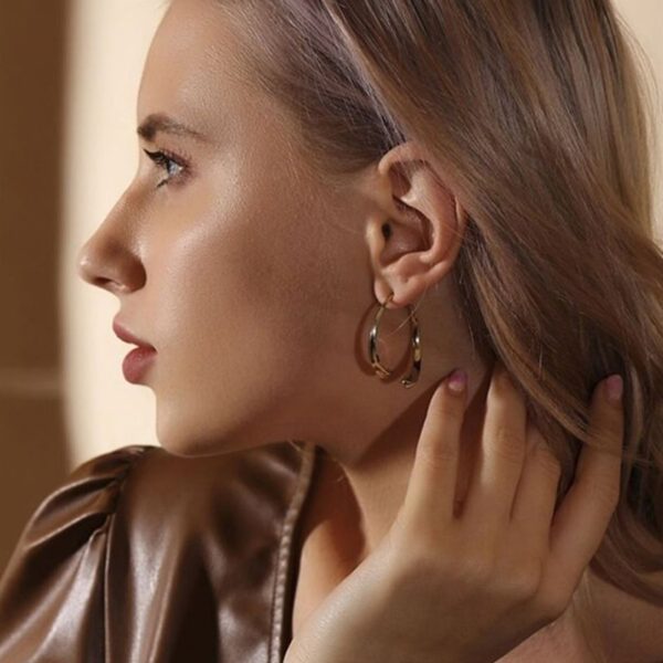 Irregular Simple Curved Earrings Women s New Fashion Wire Hoop Curved Ear Studs Threader Circle Statement 3