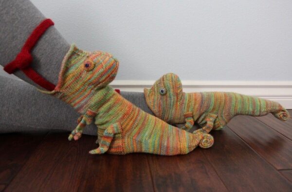 Christmas Gift Shark Fish Chameleon Crocodile Knit Socks Cute Unisex Novelty Winter Warm Floor Sock for 4