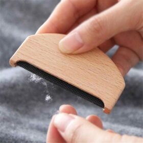 Lint Cloth Remover Comb - image 1