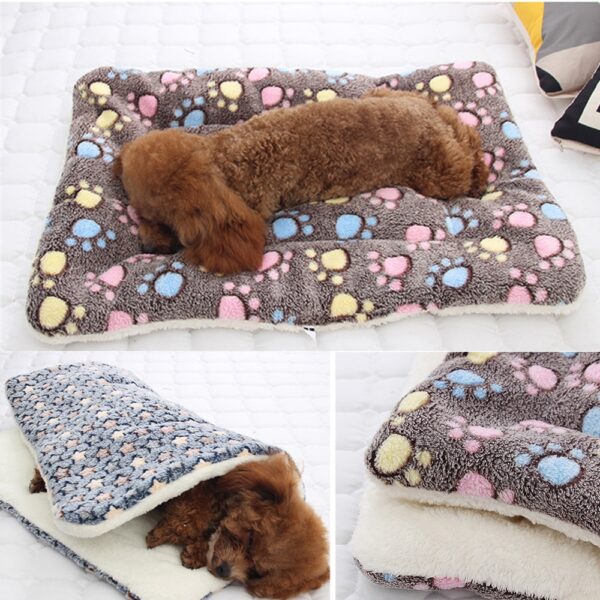 Soft Flannel Thickened Pet Soft Fleece Pad Pet Blanket Bed Mat for Puppy Dog Cat Sofa 4