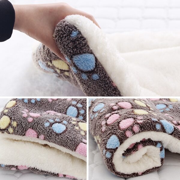 Soft Flannel Thickened Pet Soft Fleece Pad Pet Blanket Bed Mat for Puppy Dog Cat Sofa 5