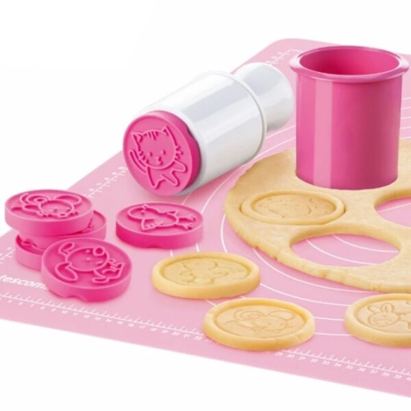 Fianáin Cartún Múnlaí Stampaí 6PCS Lot Plunger Seacláid Fondant Císte Cutter Cutter Bácála Cistine Císte DIY 2.jpg 640x640 2